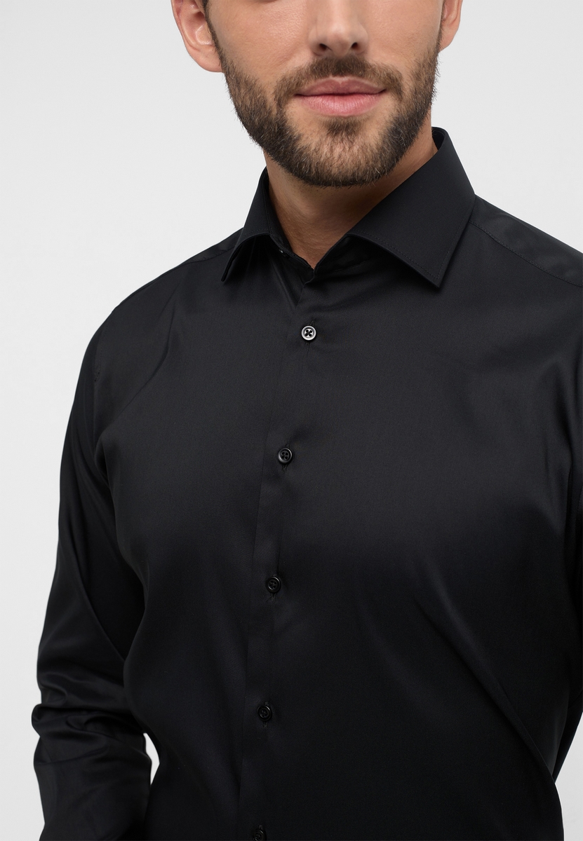 Camicia nera eterna modern fit tessuto performante