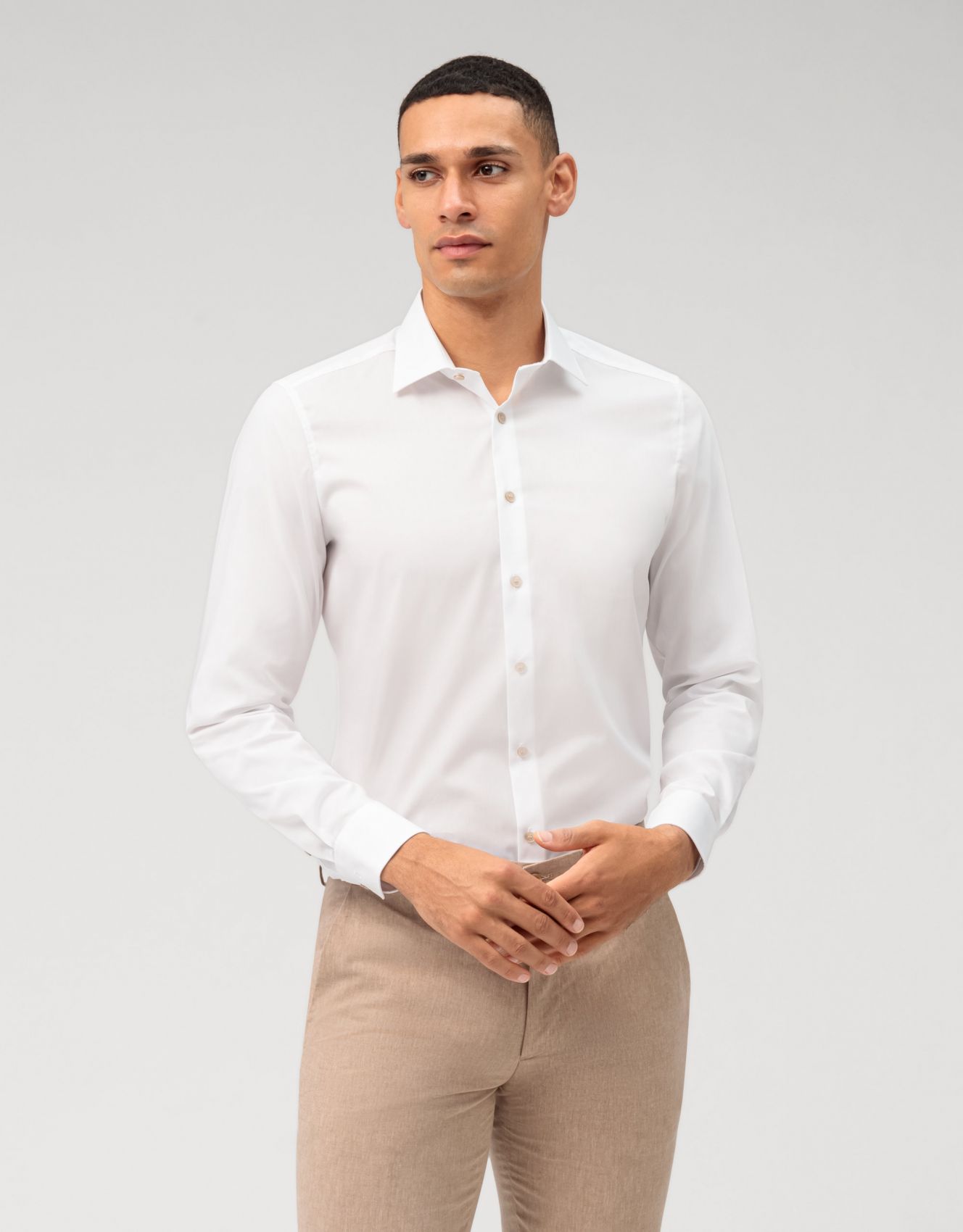 Camicia olymp bianca slim fit con bottoni beige