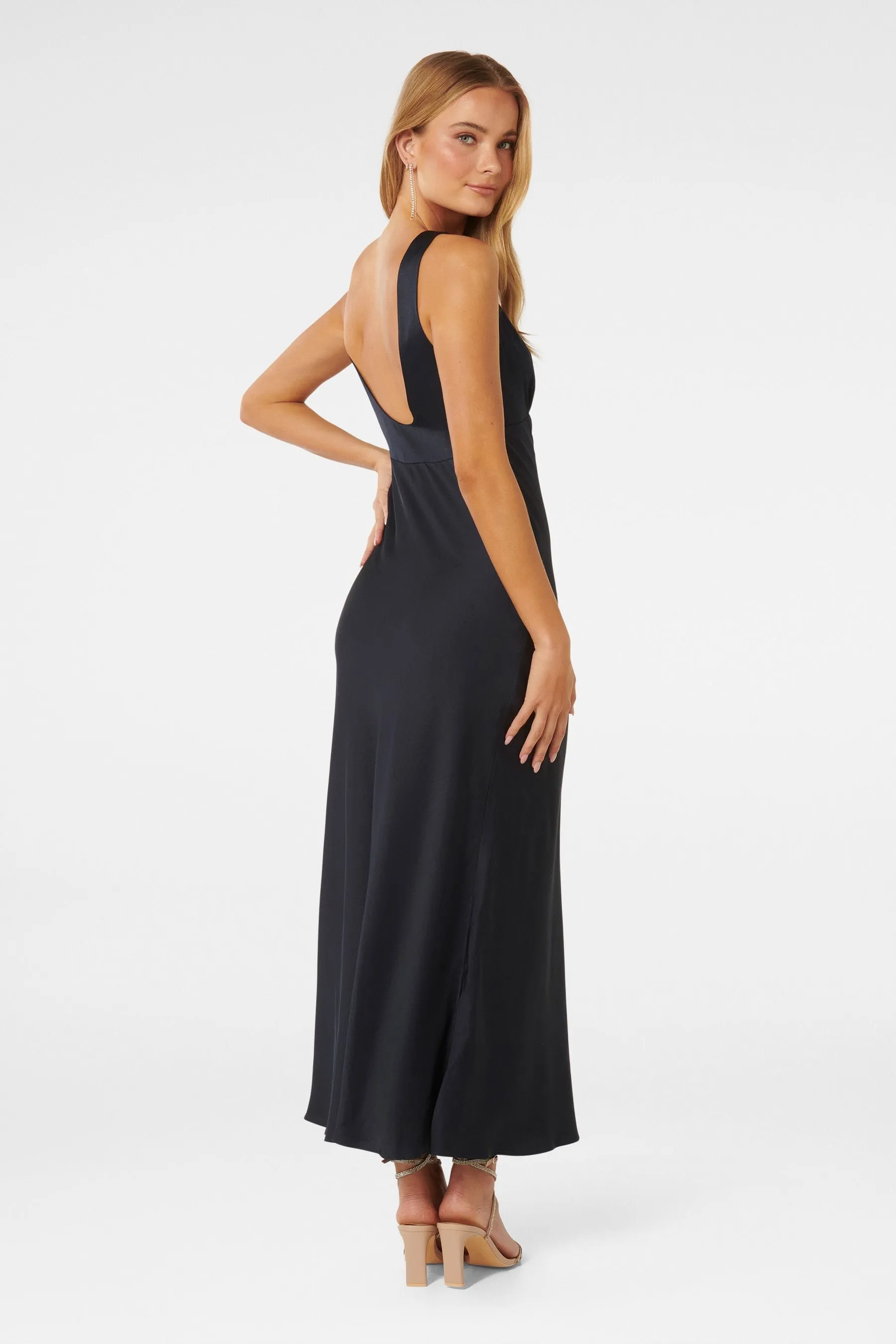 Forever New - Cameron - Satin - Abito maxi con scollo a V