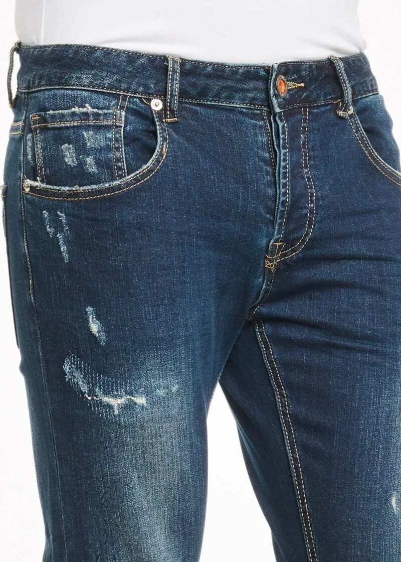 Jeans destroyed in denim