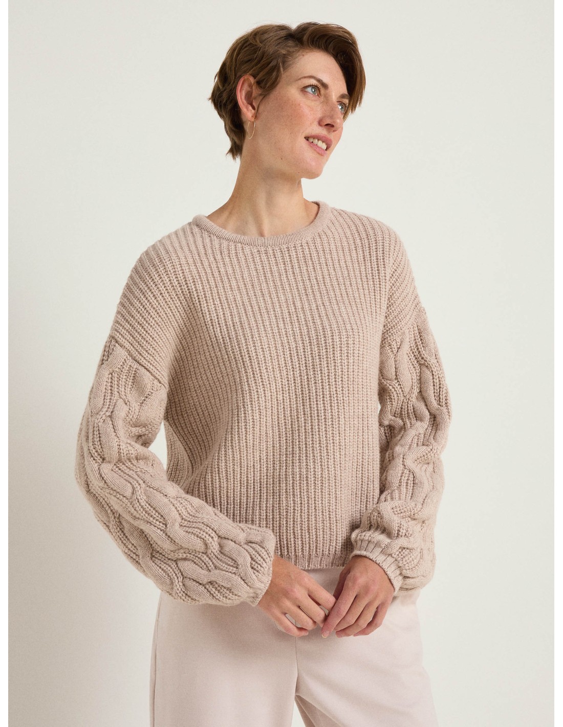 MAGLIONE IN LANA E COTONE CON MANICHE "TRECCE"