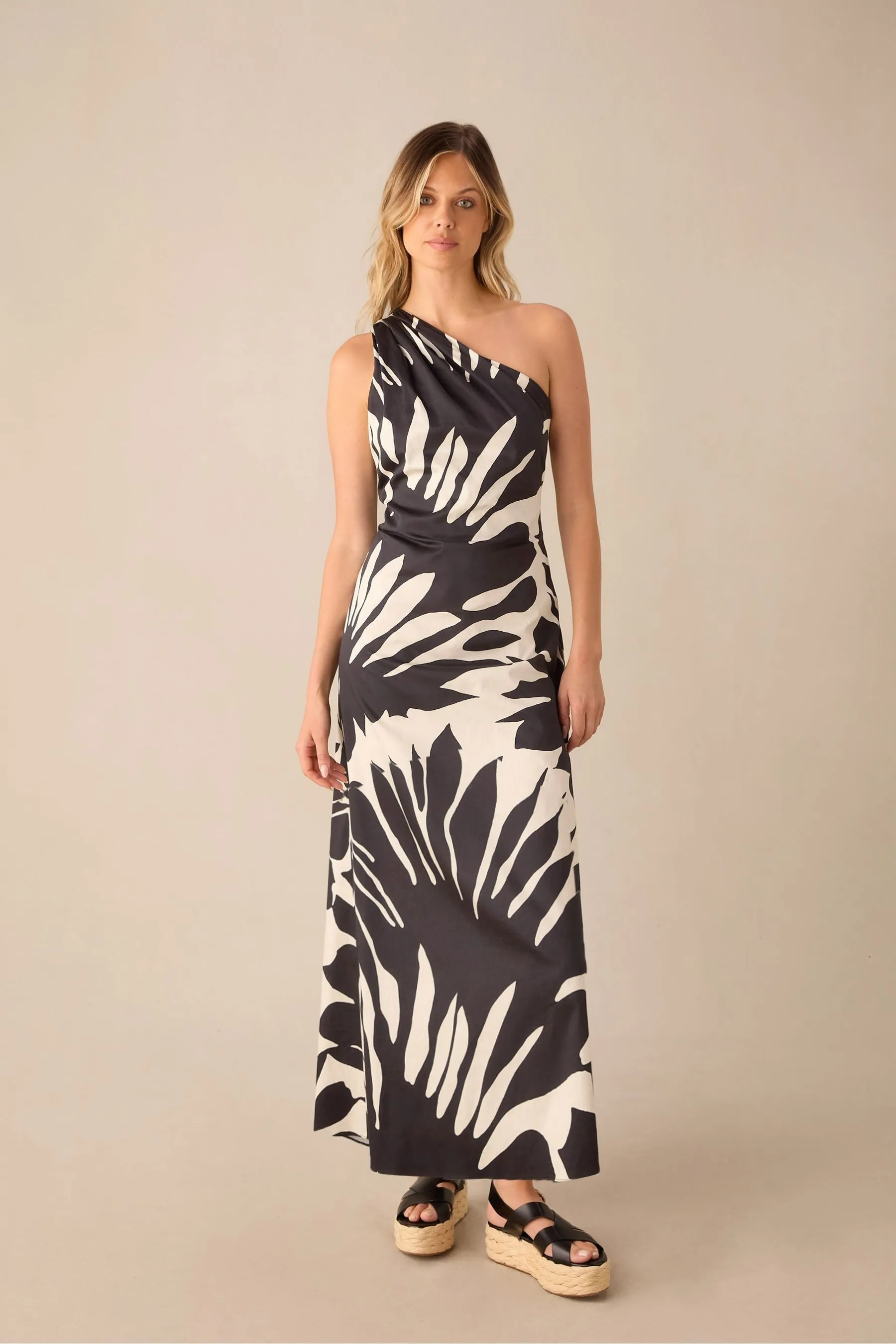 Ro&Zo Floral Cotton One Shoulder Maxi Black - Abito